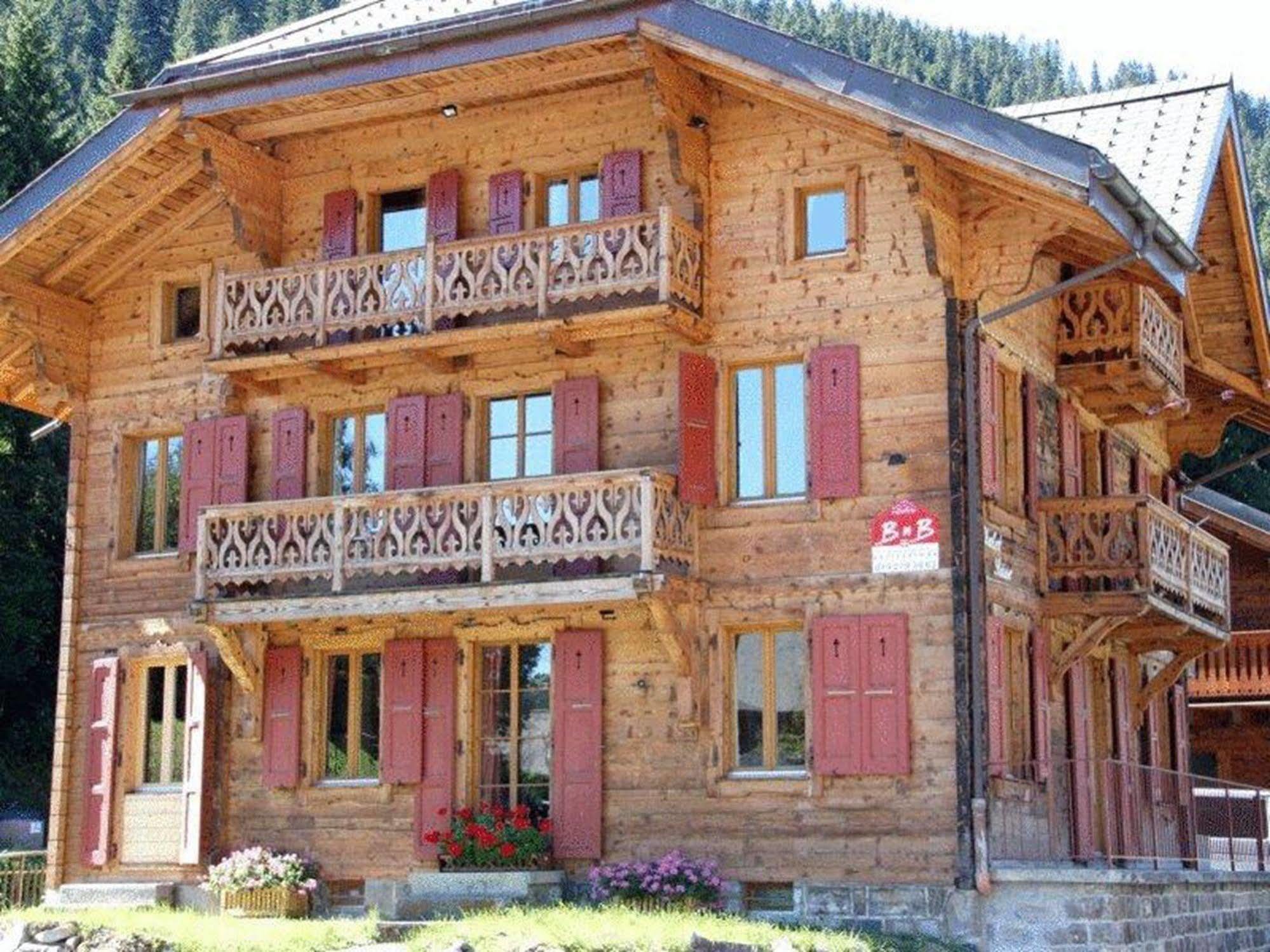 Chalet Suisse Bed And Breakfast 몰진스 외부 사진